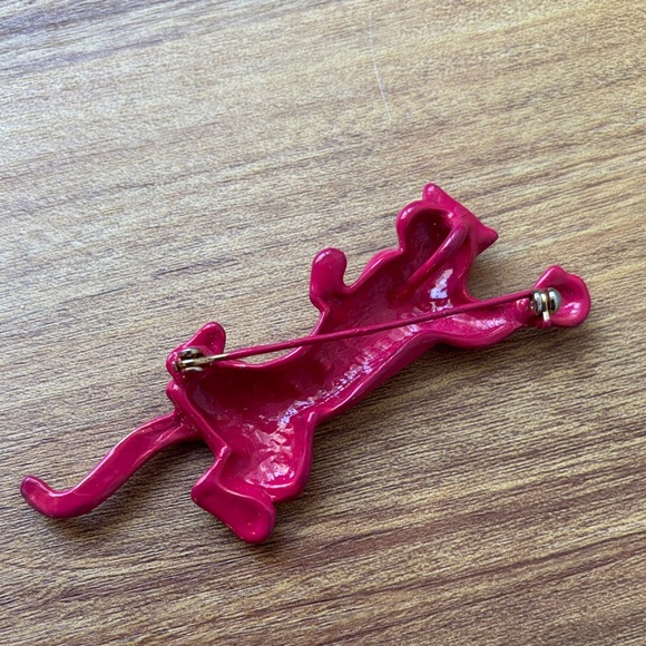 Pink Leopard Brooch - Picture 4 of 8